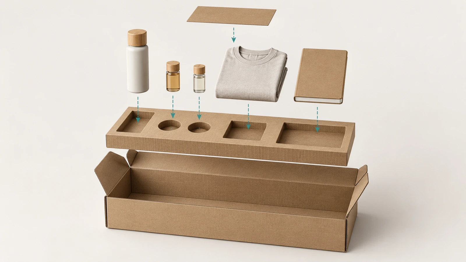 Vista esplosa di una scatola postale per kit, con la scatola esterna a testata avvolgente e linguetta di chiusura, un inserto in cartone ondulato fustellato con diversi alloggiamenti e i componenti del kit sospesi sopra i rispettivi vani